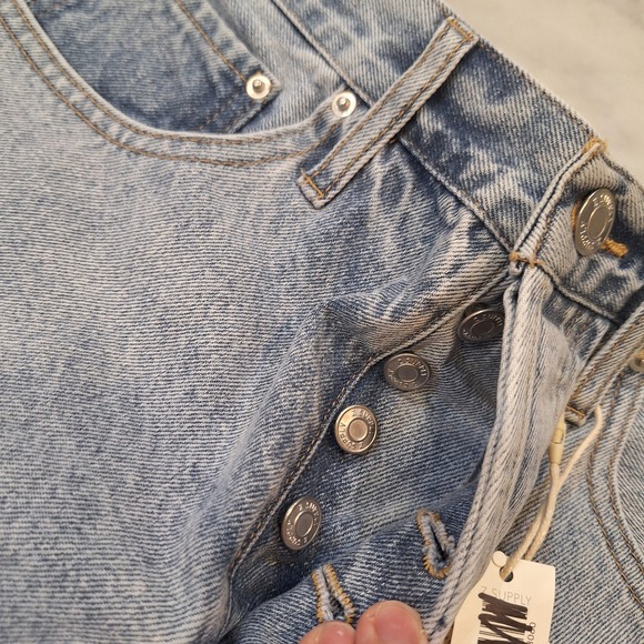 New Z Supply Everyday Hi-Rise Denim Shorts Sz 28 Cutoff Indigo 4" inseam Western - Picture 4 of 8